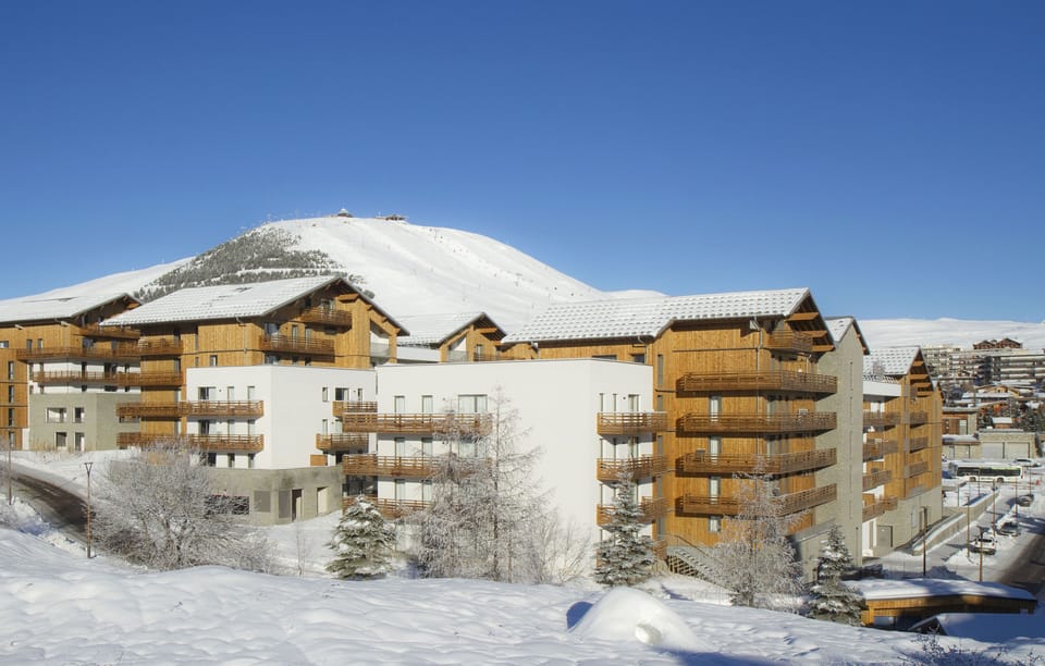 Enjoy a fun-filled getaway in the mountains in Alpe d'Huez!
