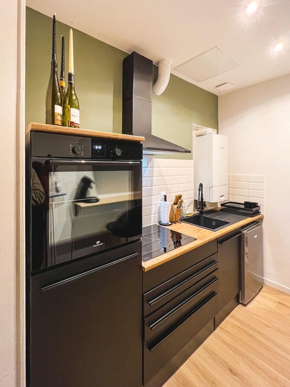 Equipped kitchen 3 (1)