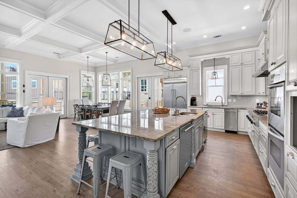 Hermosa Manor - Seagrove - Kitchen