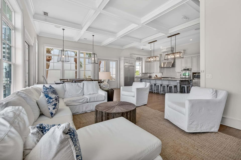 Hermosa Manor - Seagrove - Living Room