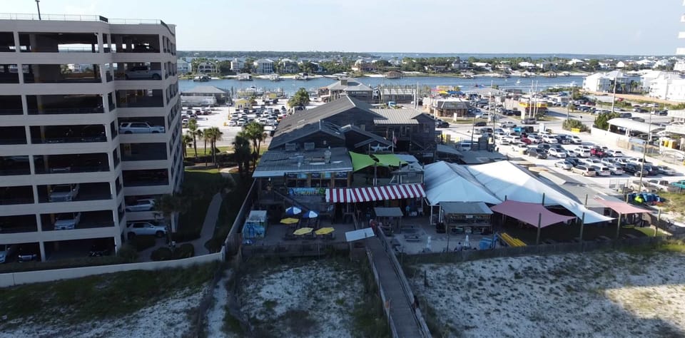 Just a short walk to the iconic Flora-Bama! Enjoy live music, great food, and a lively atmosphere — then stroll safely back to the condo in minutes.