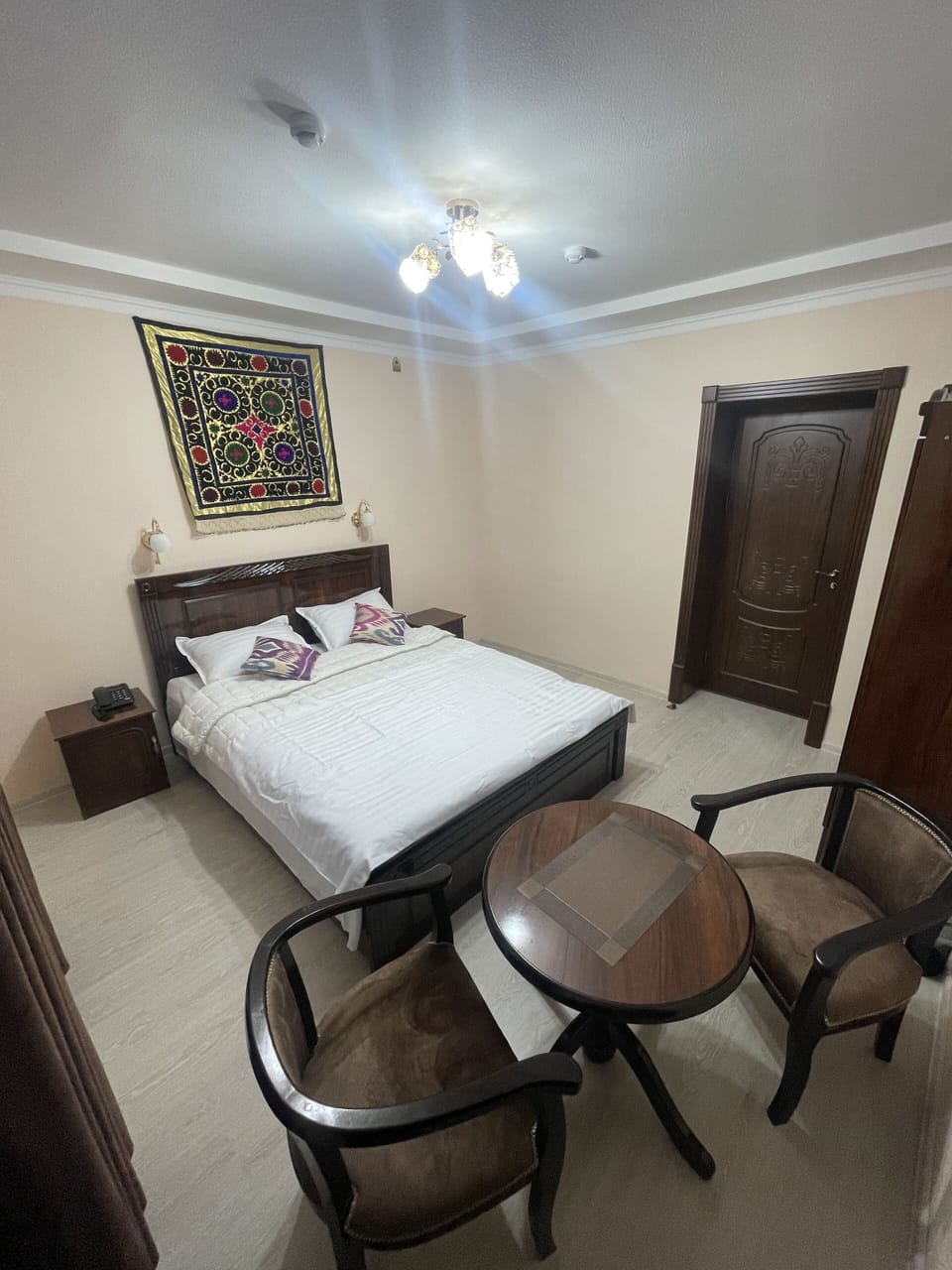 Family Double Room | In-room safe, desk, WiFi (free)