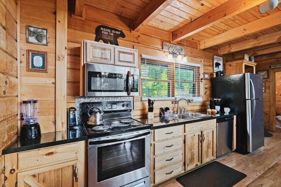 Magic Mountain's fully equipped kitchen