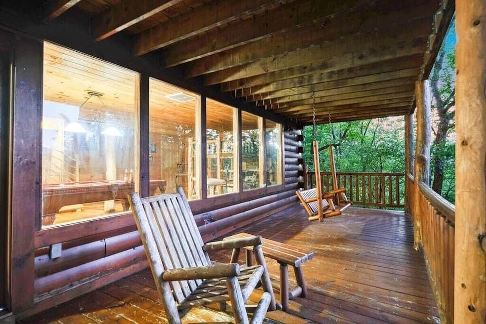 Magic Mountain's relaxing deck