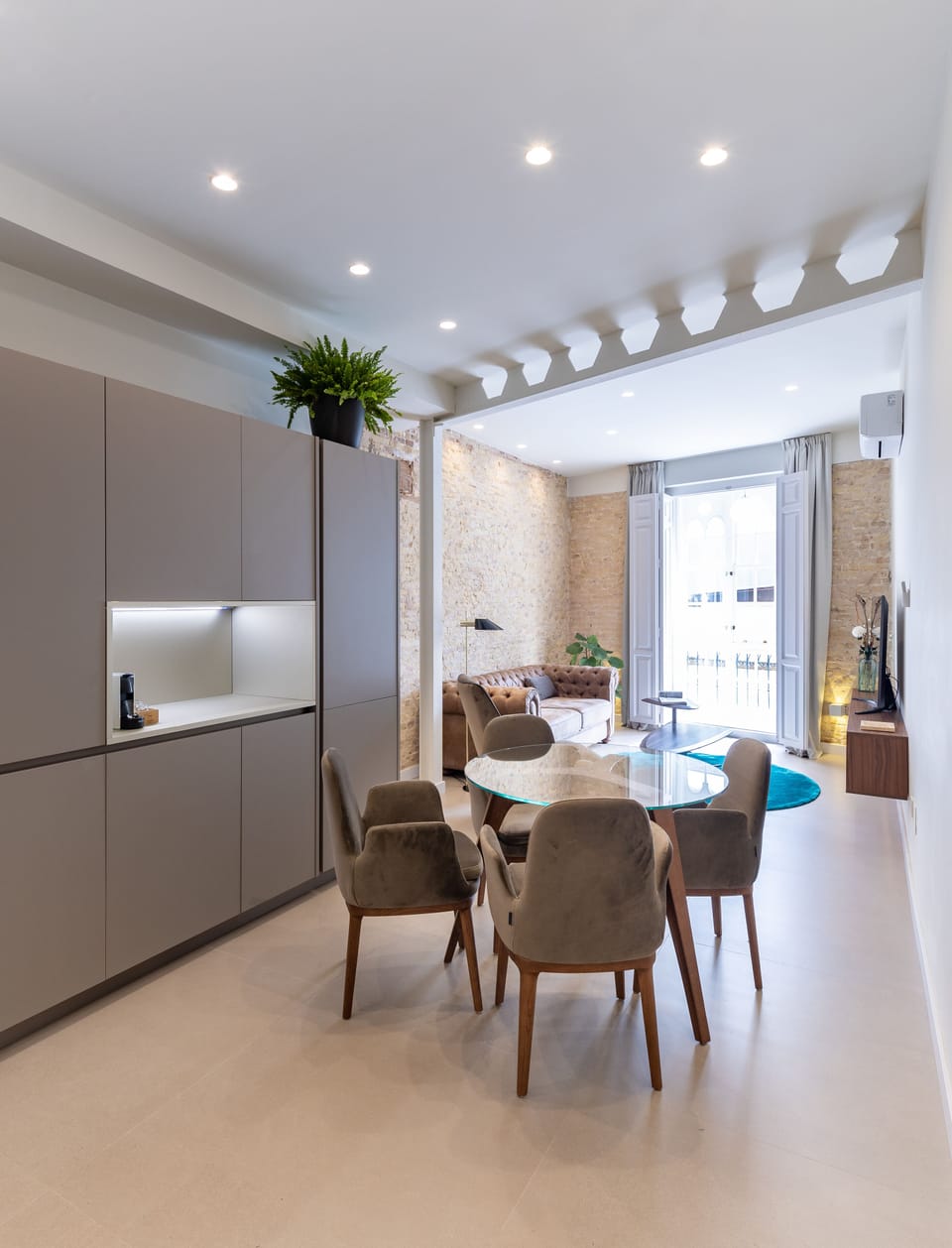 Superior Double Room | Minibar (free items), in-room safe, blackout drapes, soundproofing