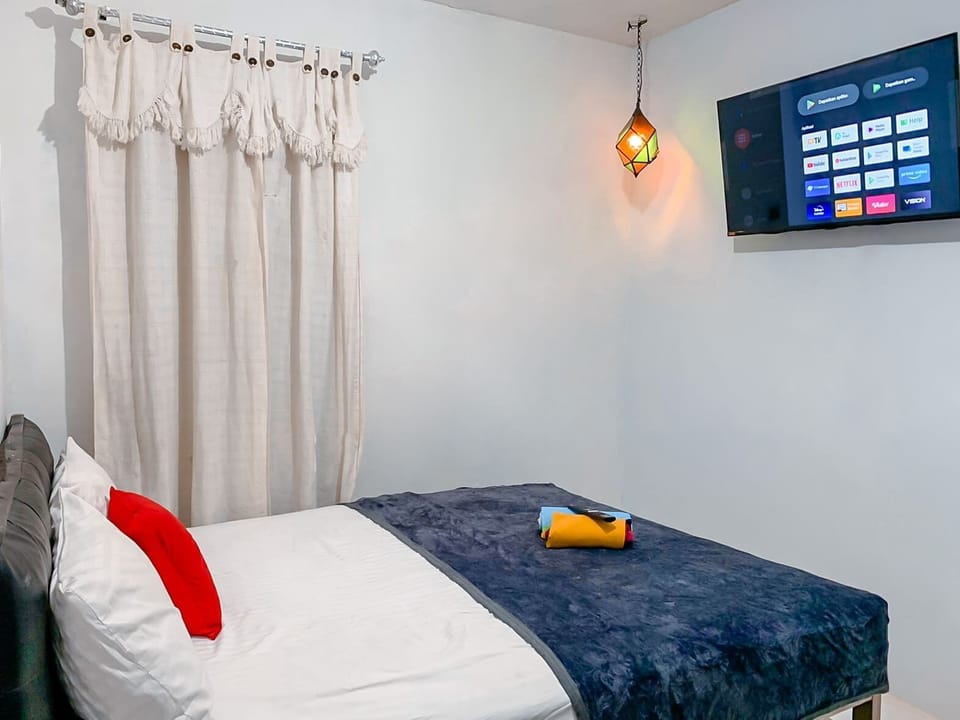 Standard Room | Minibar, desk, laptop workspace, WiFi (free)