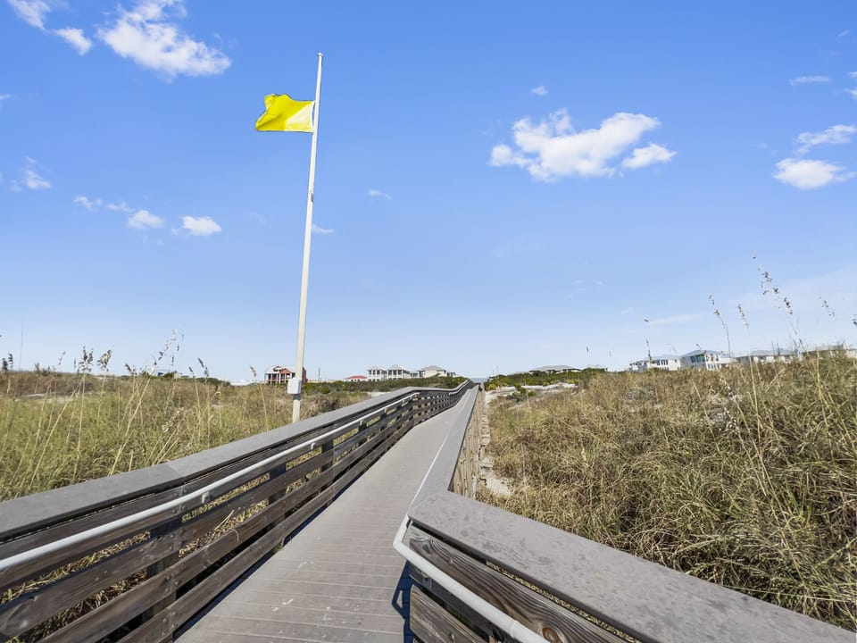 House, 3 Bedrooms | Beach