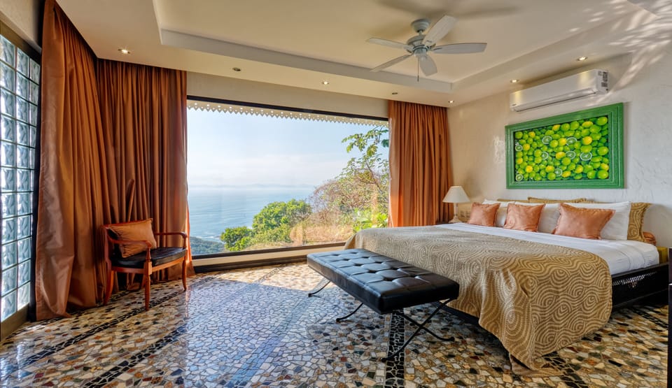 El Barco Suite | Premium bedding, down comforters, minibar, in-room safe
