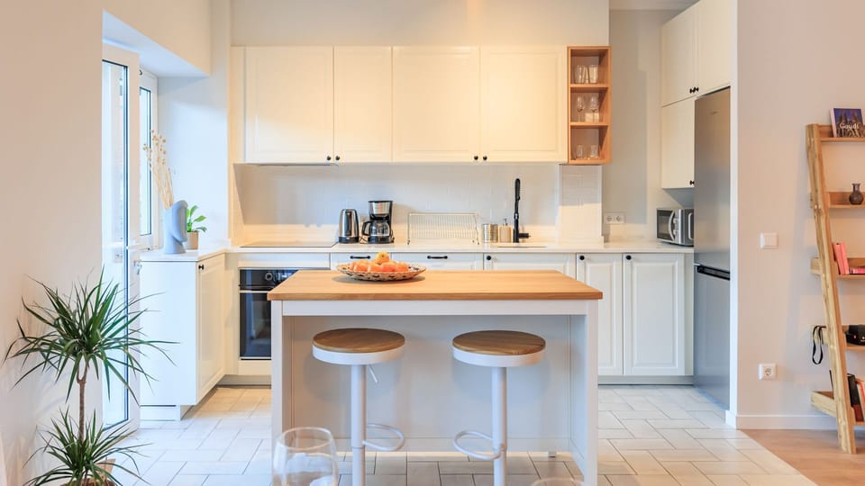 Traditional and classic kitchenette, equipped with all the essentials you might need during your stay #practical #bright
