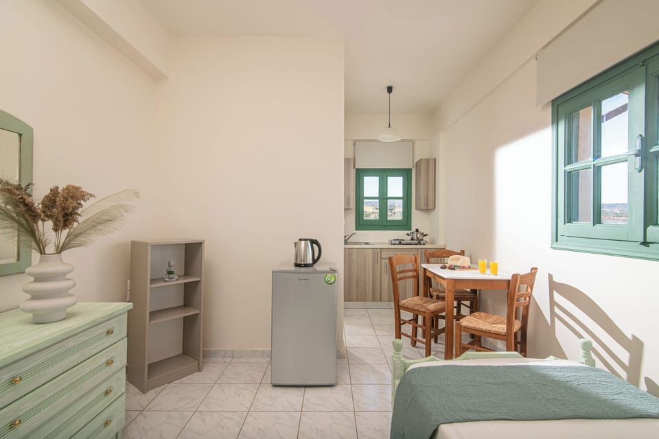 Superior Family Apartment with Sea View | Private kitchenette | Fridge, stovetop, coffee/tea maker, electric kettle