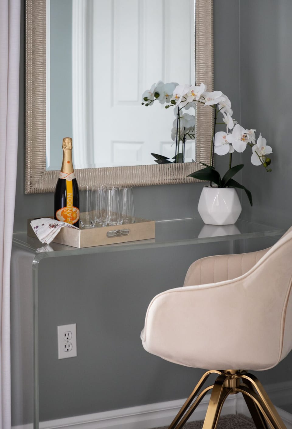 Kick your special day off with a calming start in the spa-like bathroom before sitting down at your personal dressing table to prepare for your celebration, large or small! Invite your friends for a toast using one of the TC region sparkling wines!