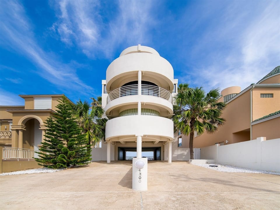 Beach front Villa Picasso 5 bedroom