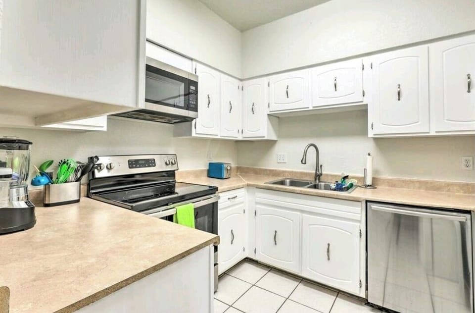 Well Equipped kitchen