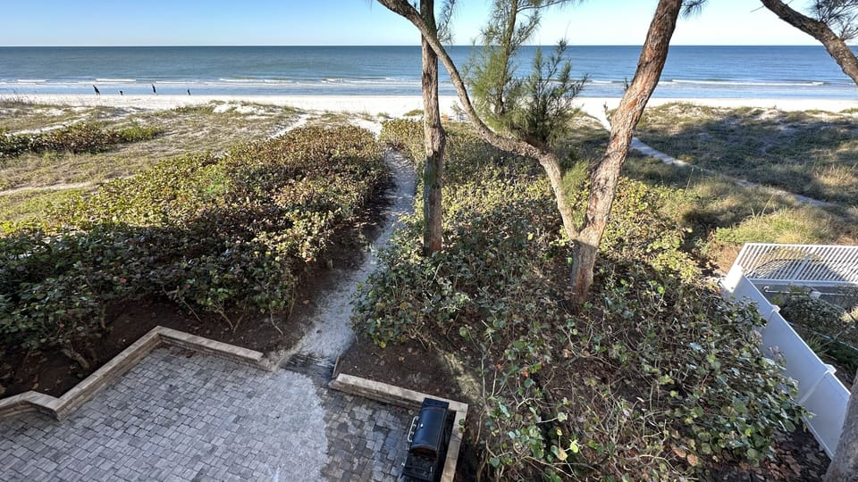 Jeff and Gina Properties - Pipers Run 8 (PR8) - Indian Shores - 3 Bedroom - 3 Bathroom - Gulf Front - Waterfront - Beach Front