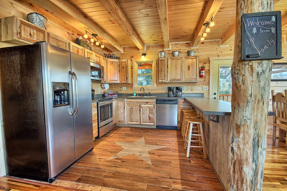 Full Kitchen, with Breakfast Bar, Main Level