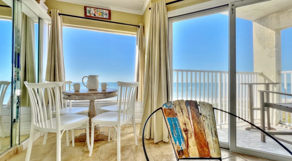 Jeff and Gina Properties - Belleair Beach Club 215 (BBC215) - Belleair Beach - 1 Bedroom - 1 Bathroom - Gulf Waterfront - Beach Front