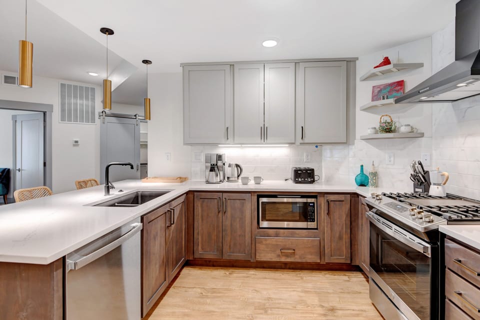 Fully Stocked Kitchen