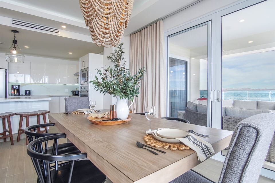 Dining room table