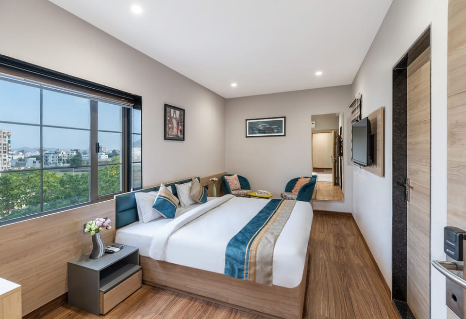 Premium bedding, minibar, in-room safe, individually decorated