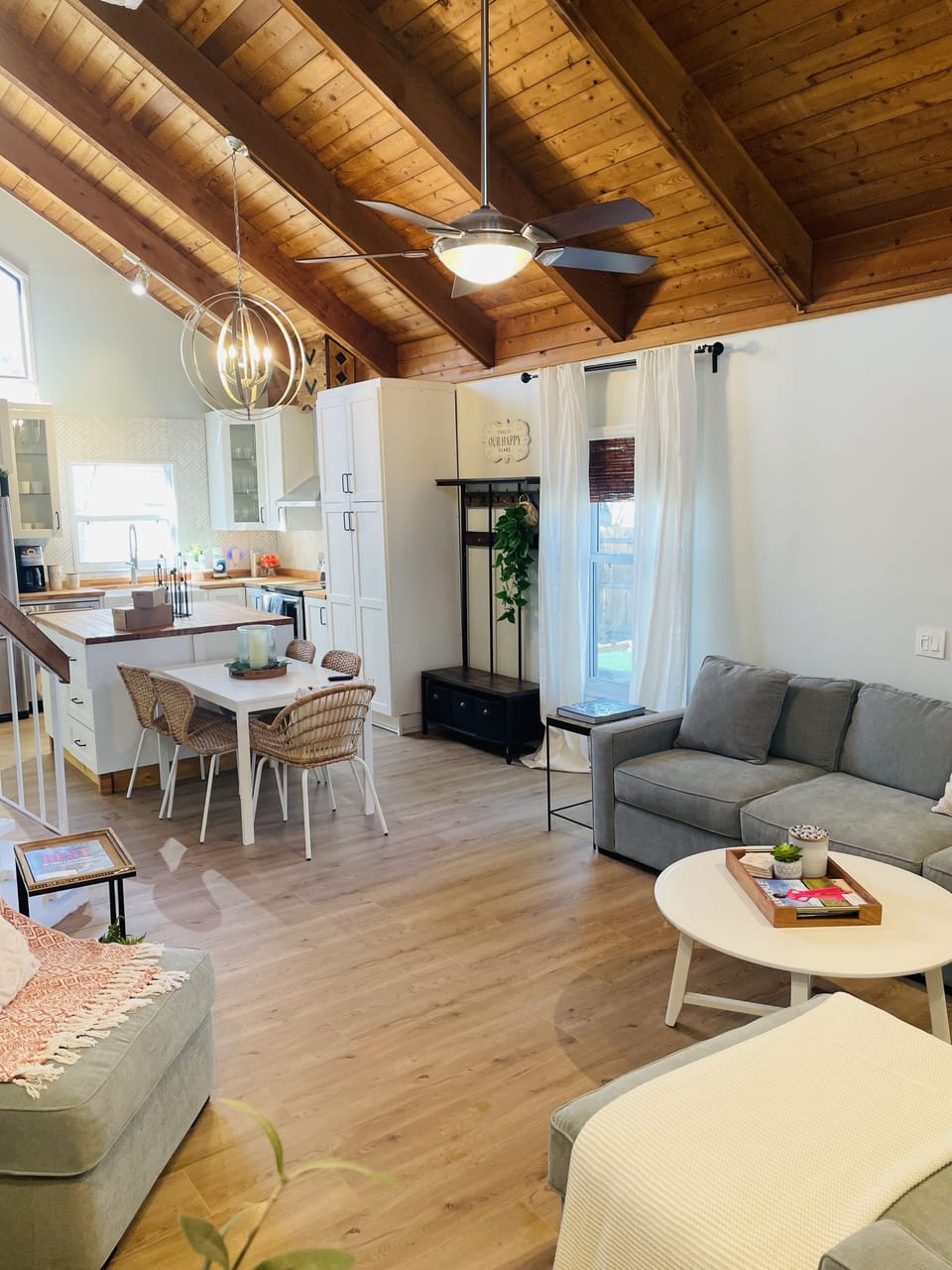 Beautiful remastered kitchen and dining area with high vaulted ceilings 