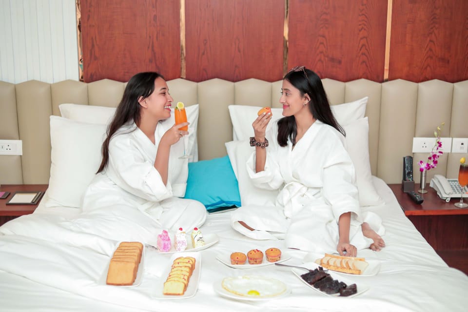 Premium Twin Room | In-room safe, soundproofing, iron/ironing board, free WiFi