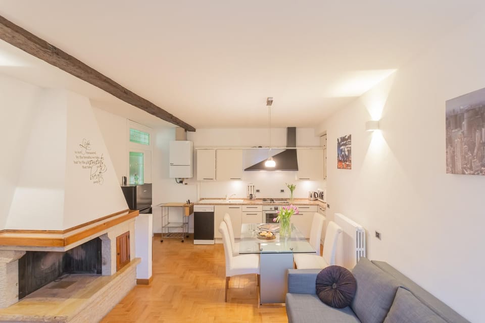 House | 1 bedroom
