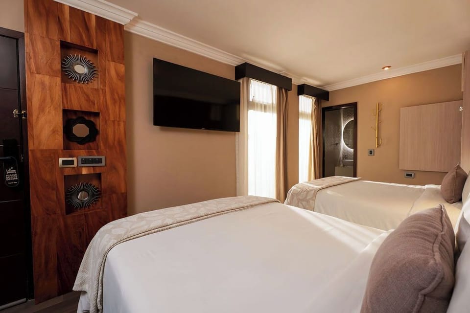 Business Double Room | In-room safe, desk, laptop workspace, blackout drapes