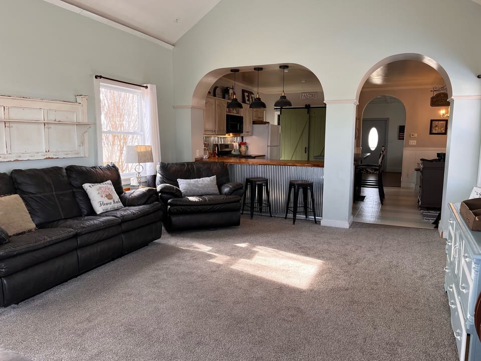 Living Room, view into the kitchen. 