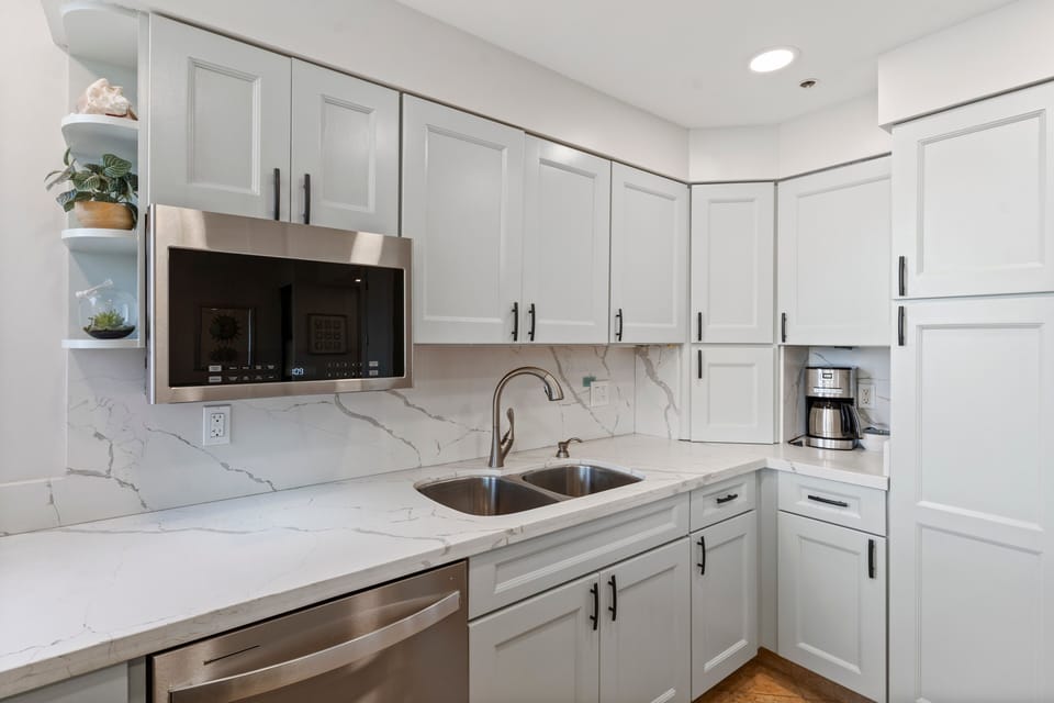 Condo, 2 Bedrooms | Private kitchen | Coffee/tea maker, fridge, oven, toaster