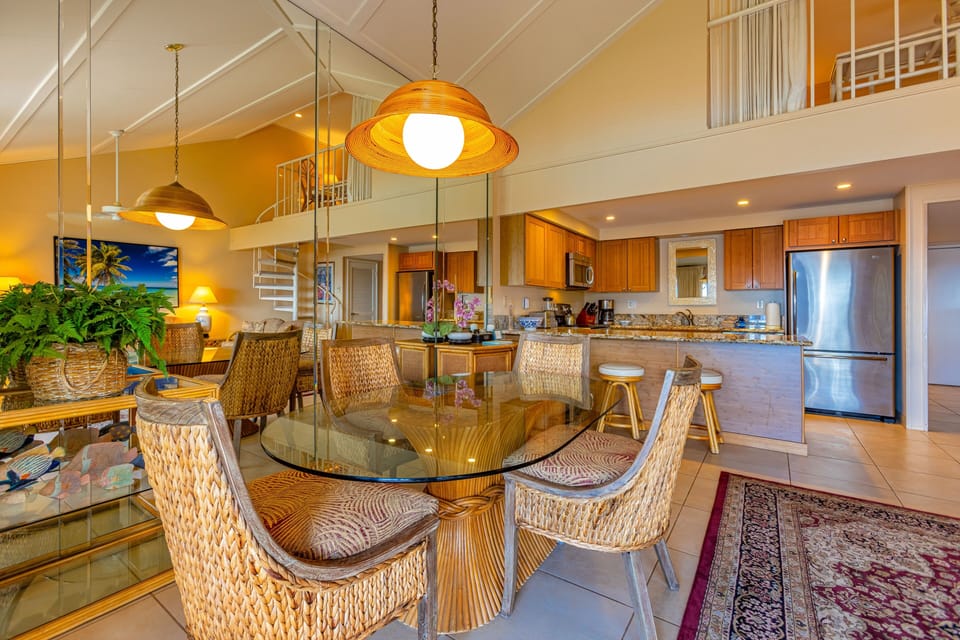 Condo, 2 Bedrooms | Dining