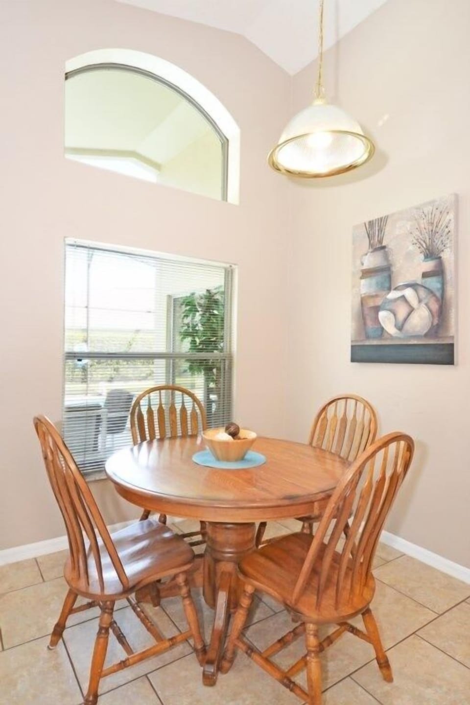 House, 4 Bedrooms | Dining