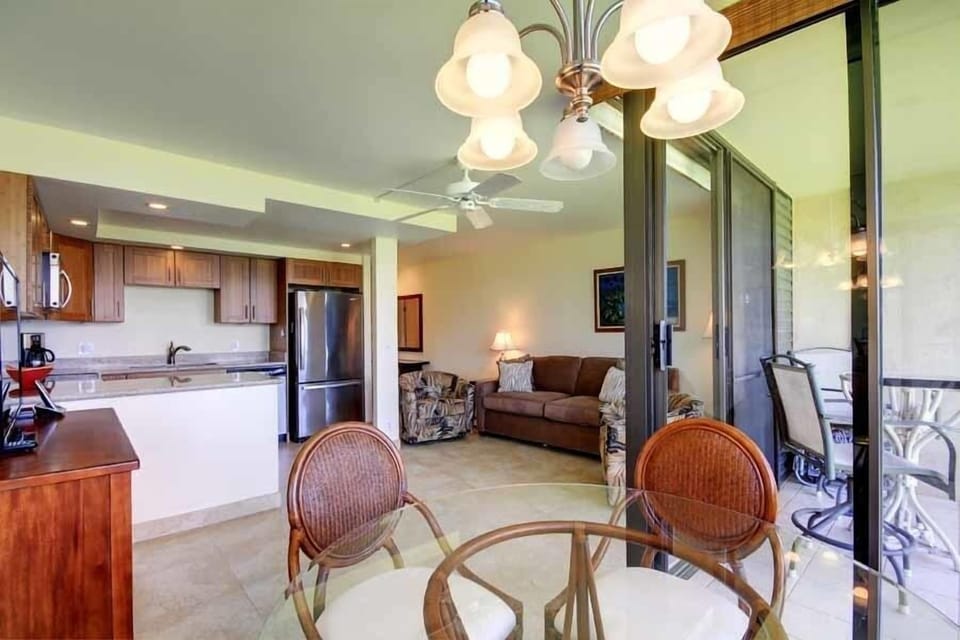 Condo, 1 Bedroom | Dining