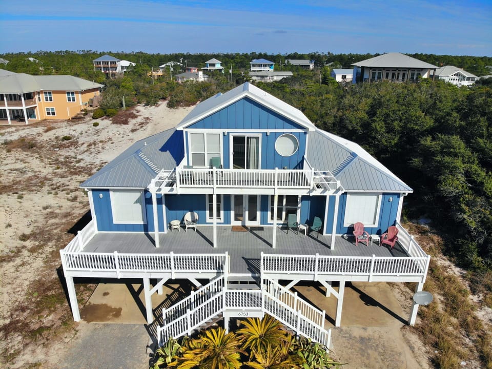 Expansive deck!