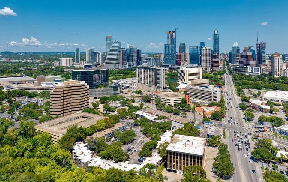 Amazing location: right on South Congress and walking distance to Downtown