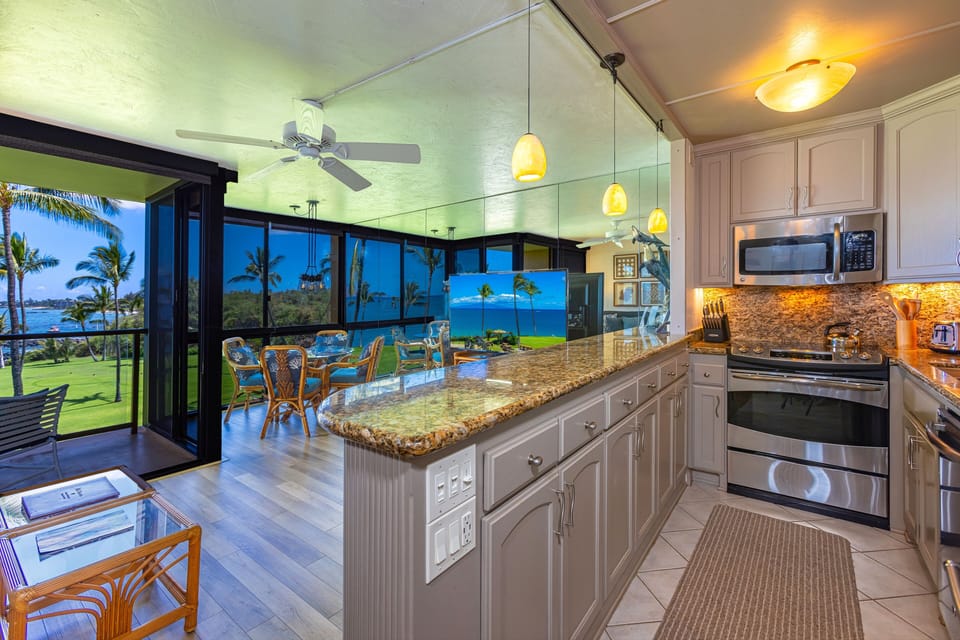 Condo, 1 Bedroom | Private kitchen | Coffee/tea maker, fridge, oven, toaster