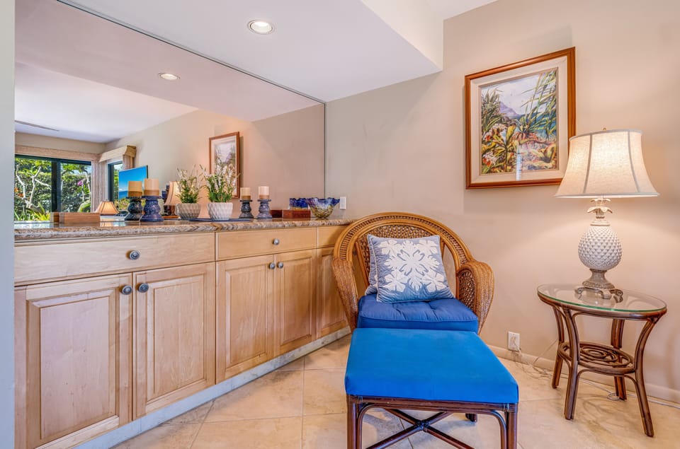 Condo, 2 Bedrooms | Interior