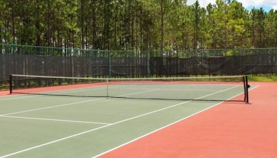 House, 4 Bedrooms | Sport court