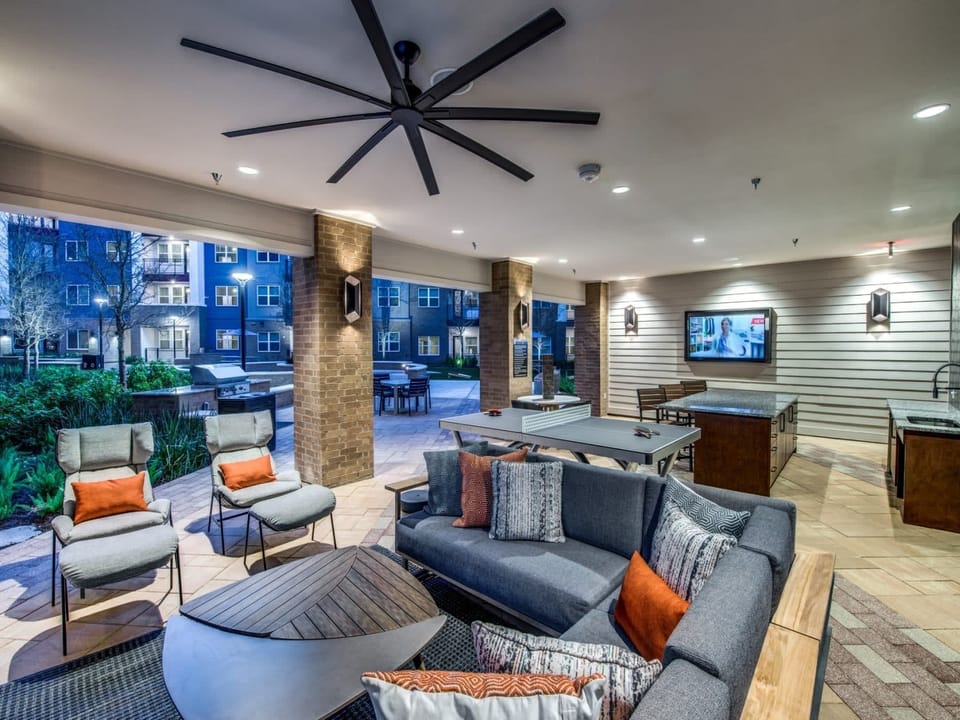 Outdoor Lounge