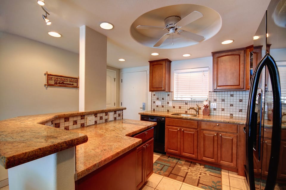 Condo, 2 Bedrooms | Private kitchen | Coffee/tea maker, fridge, oven, toaster