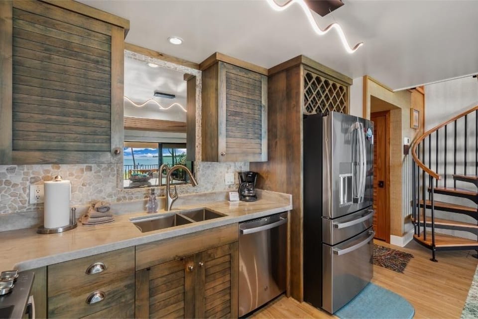Condo, 2 Bedrooms | Interior