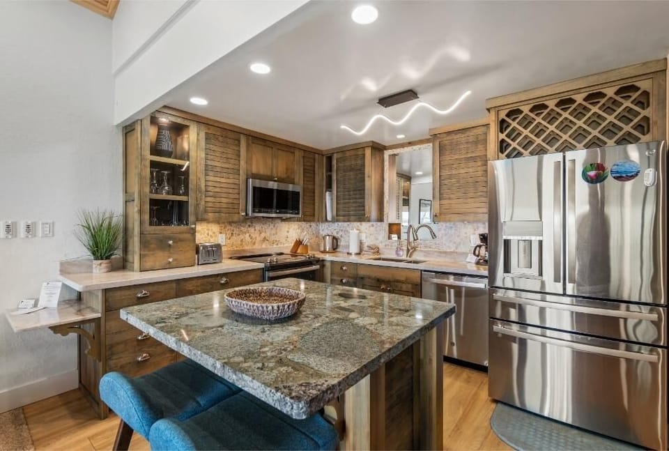 Condo, 2 Bedrooms | Private kitchen | Coffee/tea maker, fridge, oven, toaster
