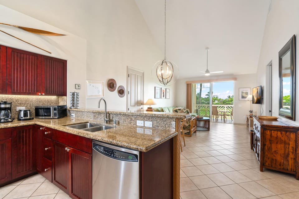 Condo, 3 Bedrooms | Interior