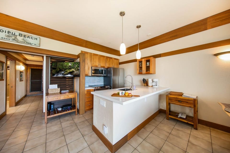 Condo, 1 Bedroom | Private kitchen | Coffee/tea maker, fridge, oven, toaster