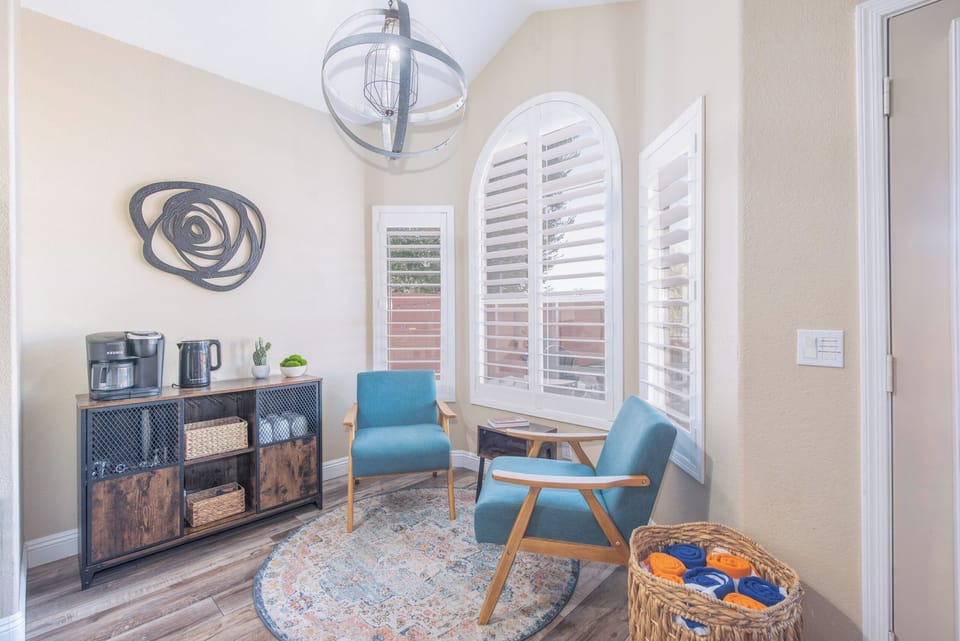 Coffee nook perfect to relax and enjoy some quiet time. Work from laptop or read