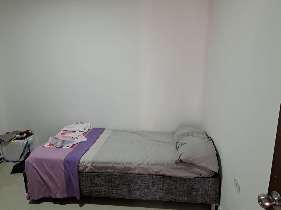 Basic Shared Dormitory, Multiple Beds