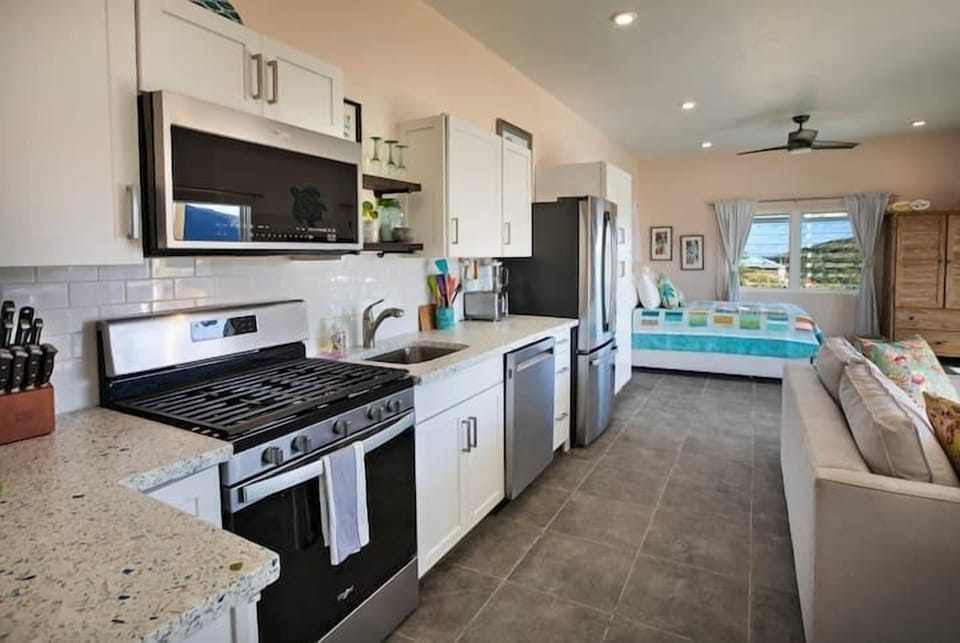Fully equipped kitchen