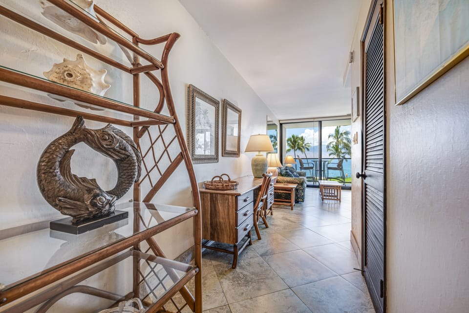 Condo, 1 Bedroom | Interior