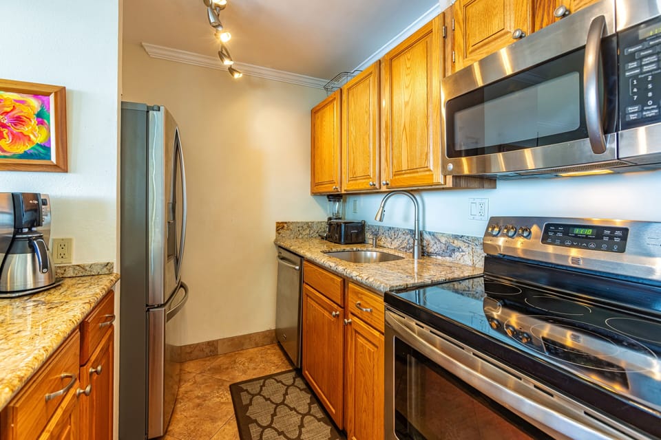Condo, 1 Bedroom | Private kitchen | Coffee/tea maker, fridge, oven, toaster
