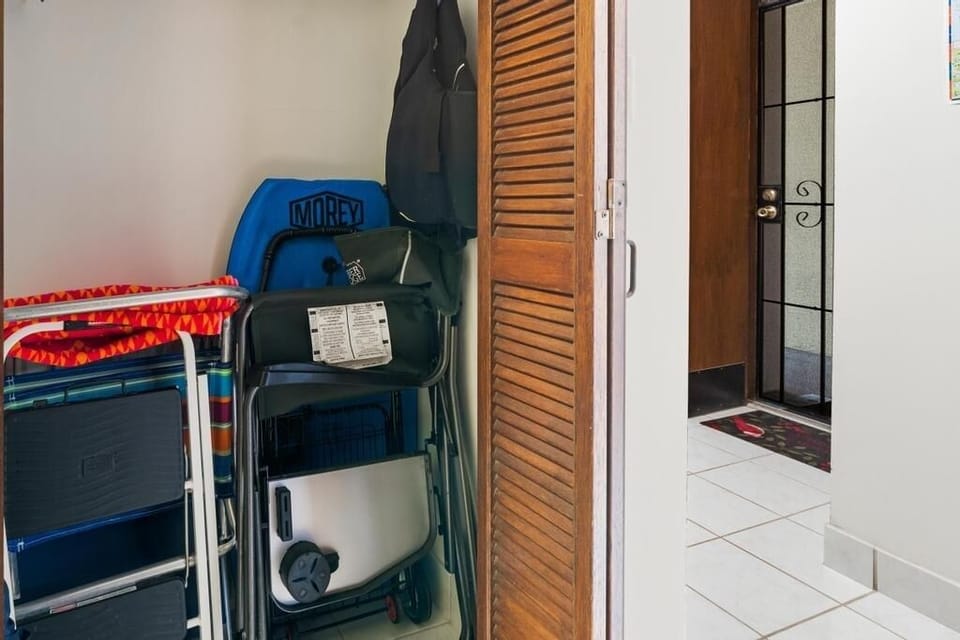Condo, 2 Bedrooms | Interior