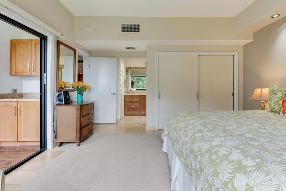 Condo, 1 Bedroom | 1 bedroom, iron/ironing board, free WiFi